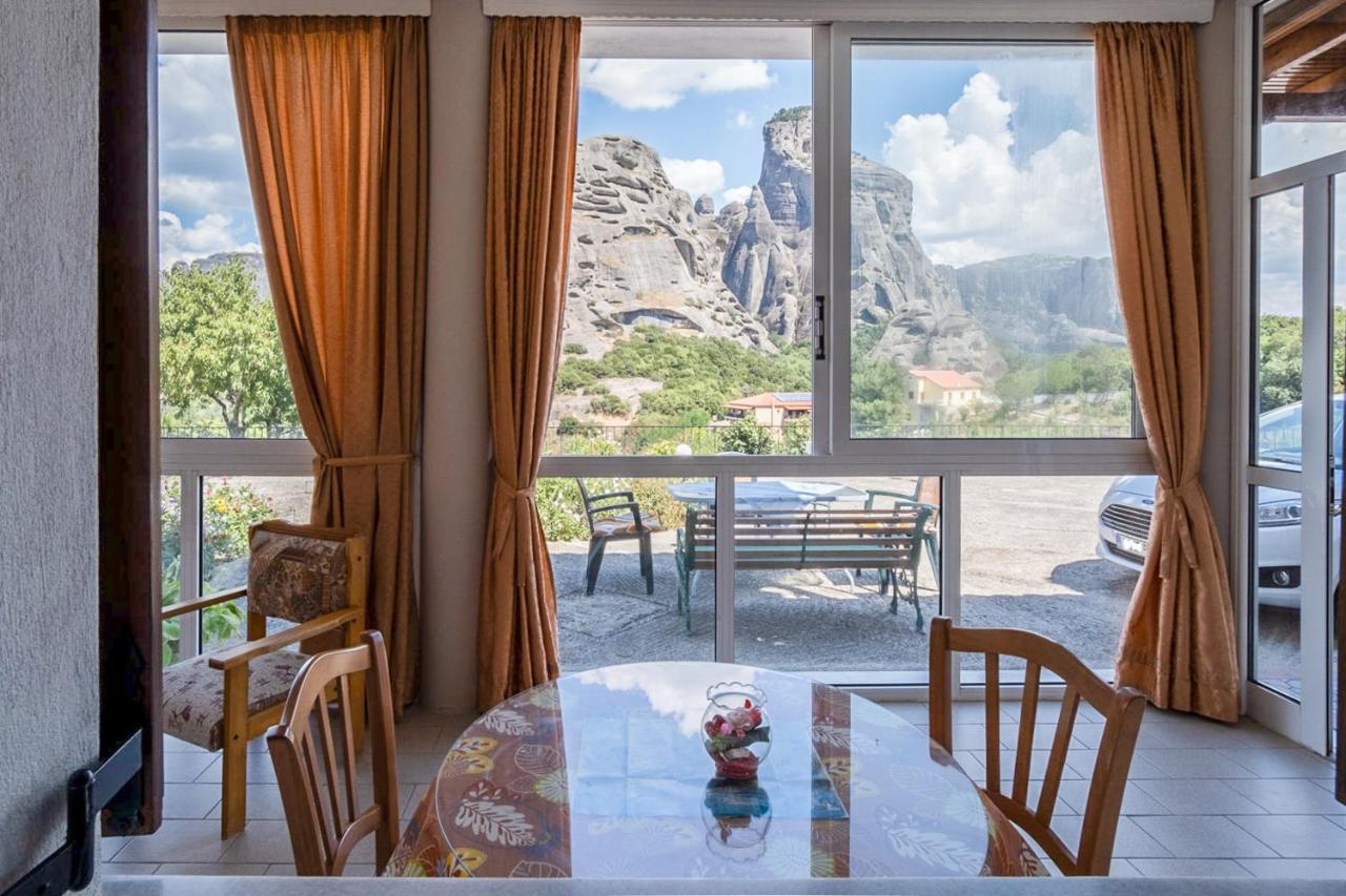 Majestic view Home just under Meteora Unesco Site Kalambaka Exterior foto